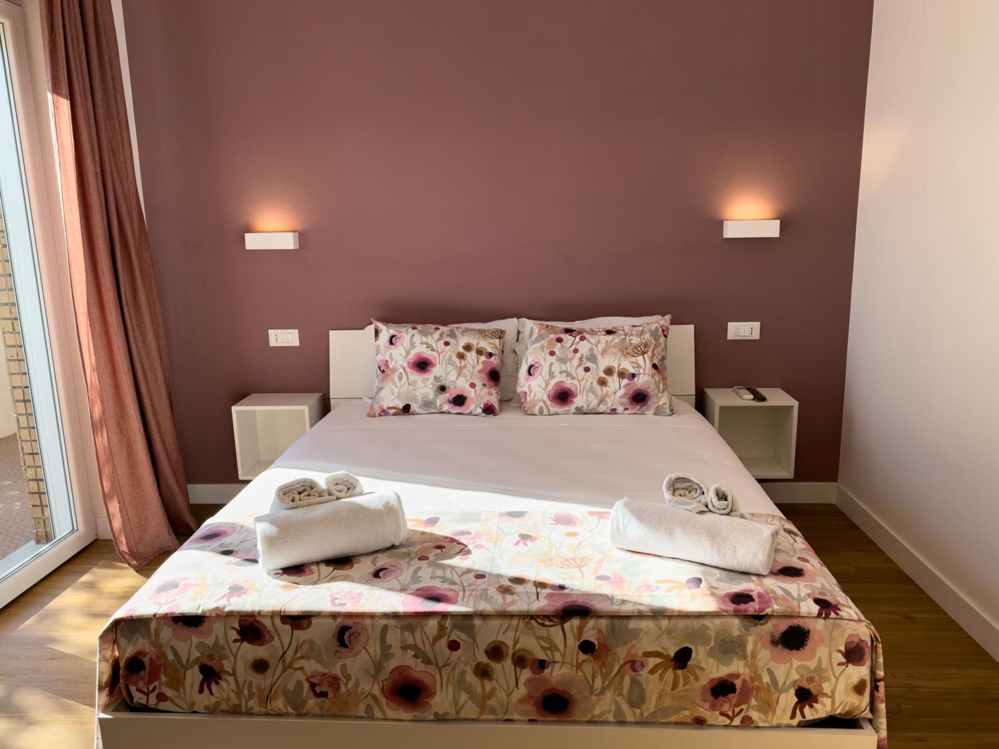 Isola 163 Guest House 菲乌米奇诺 外观 照片